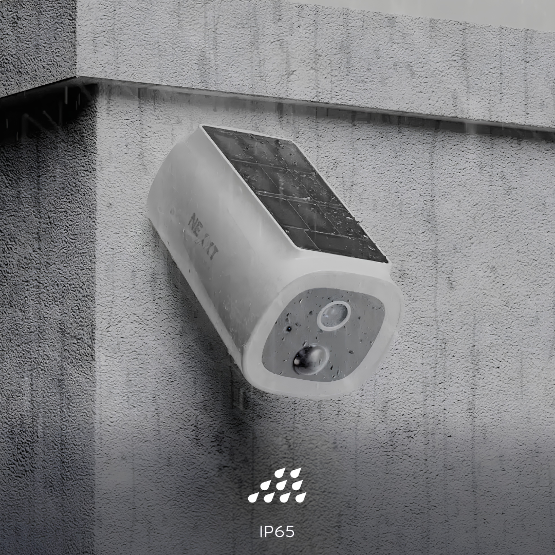 Cámara Inteligente Wi-Fi Nexxt Home 2K QHD con Panel Solar Integrado para Exterior NHC-OF30S